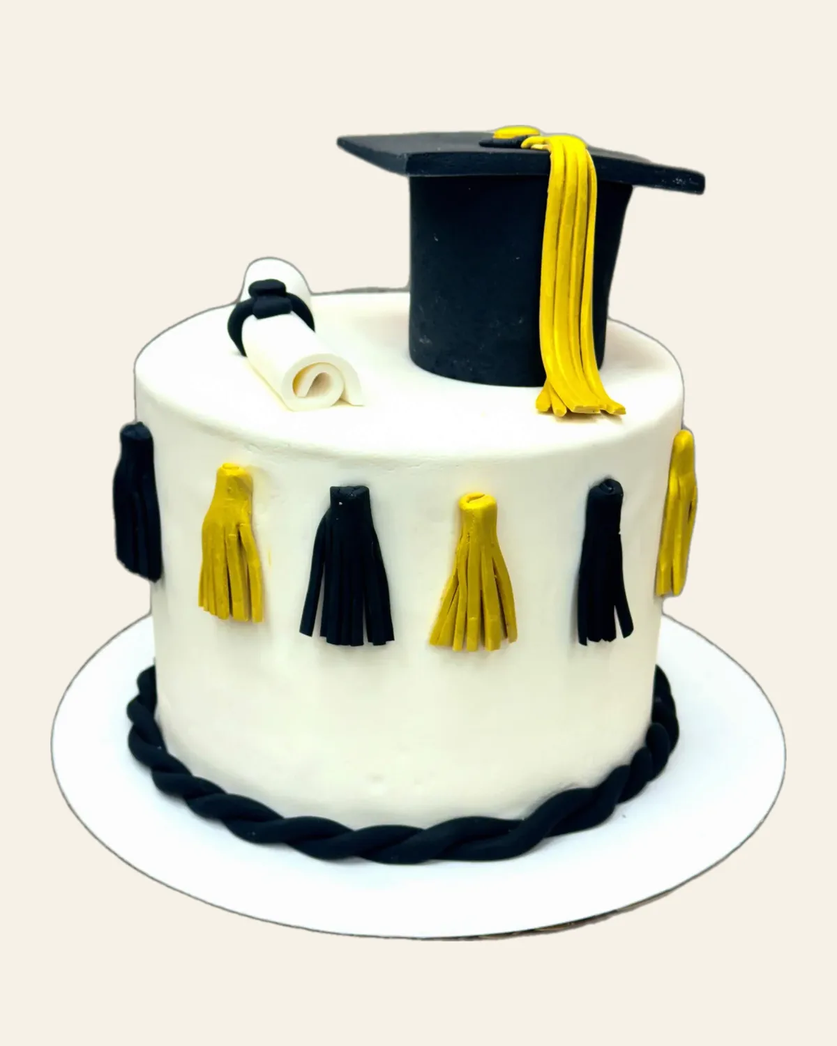 Graduation celebration cake by The Cake Pantry, Fishers Indiana — design 8