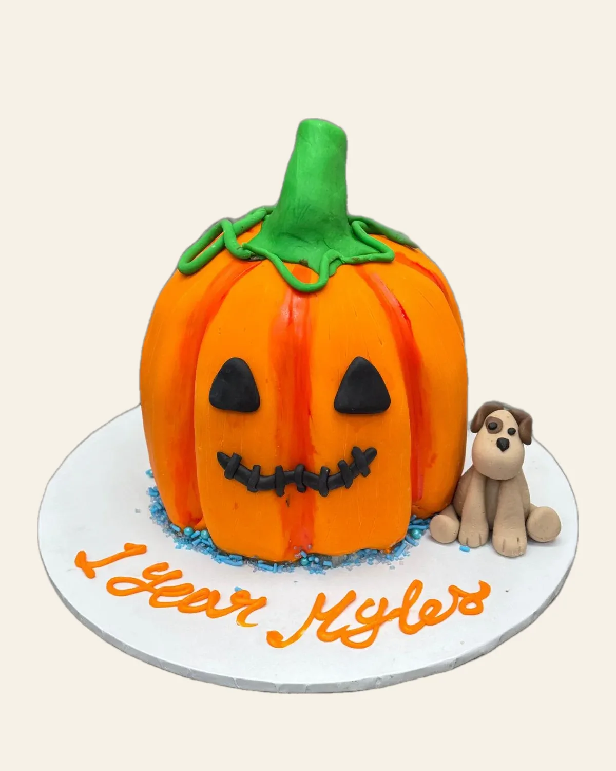Holiday seasonal cake by The Cake Pantry, Fishers Indiana — design 1